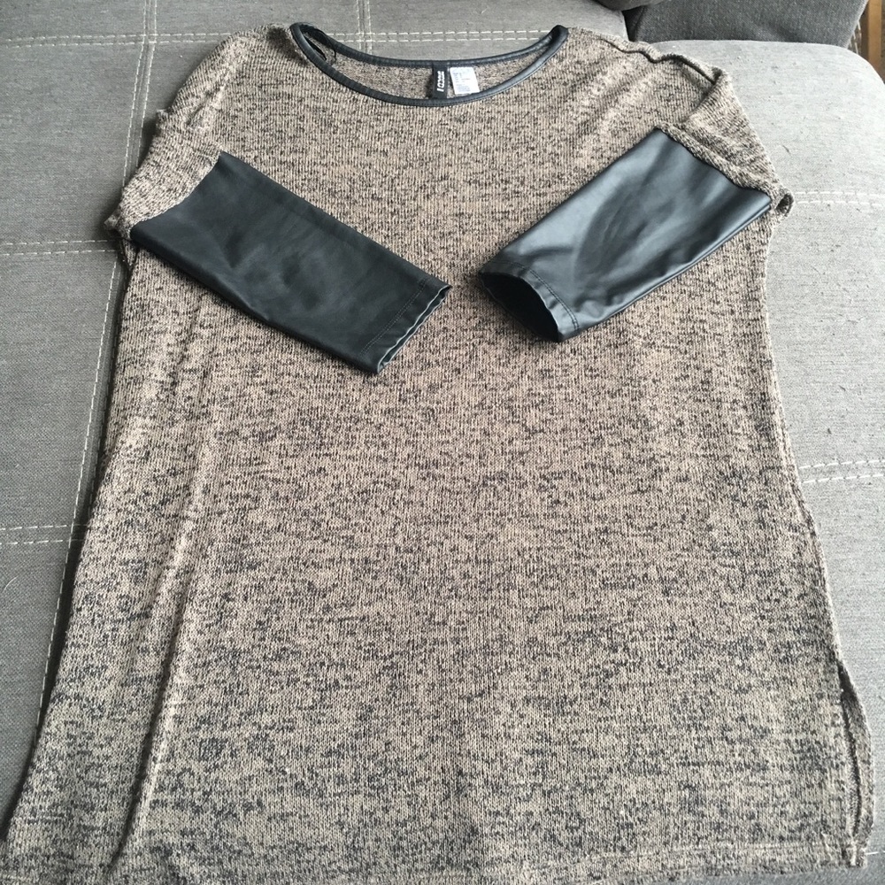 Light weight H&M sweater